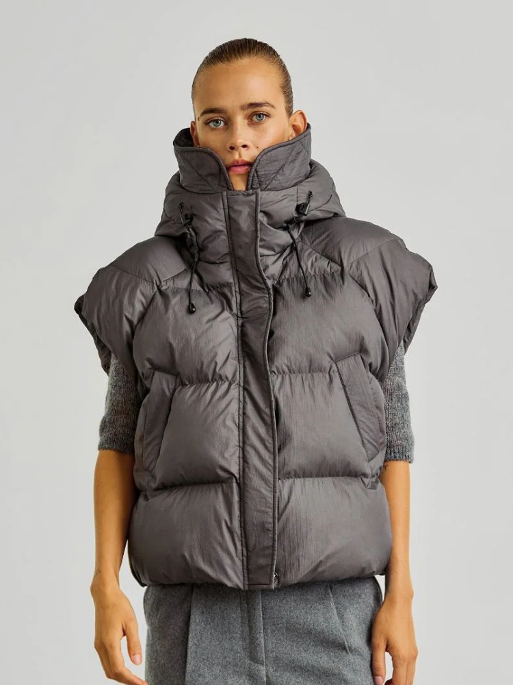 WBLVENICE down waiscoat charcoal art