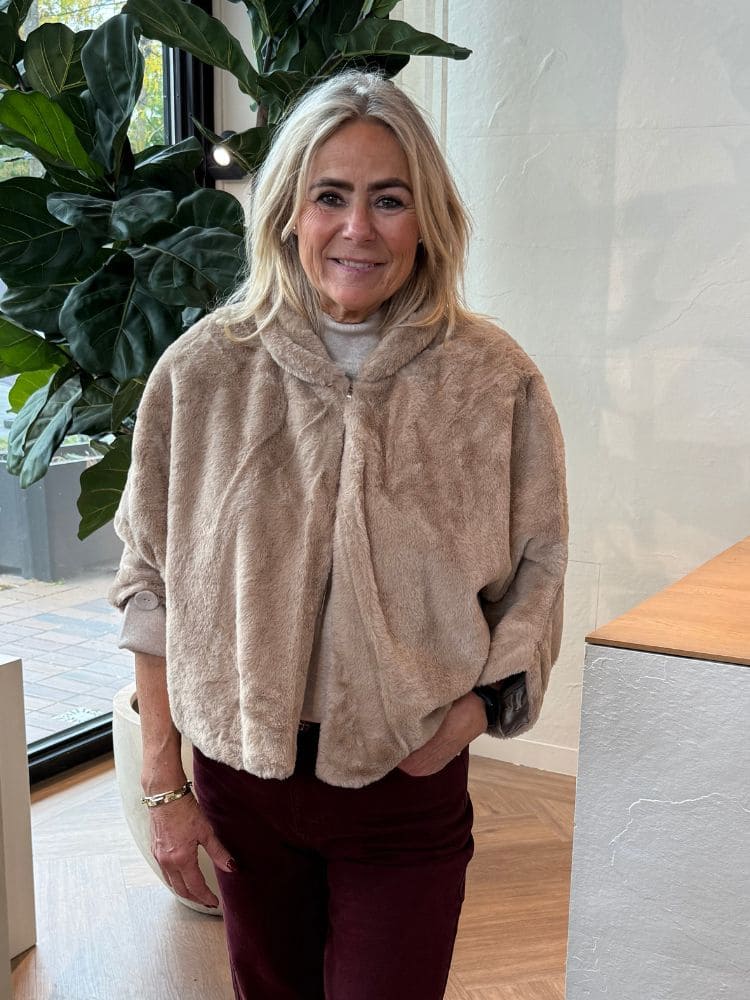 Furry cape Mimi Beige