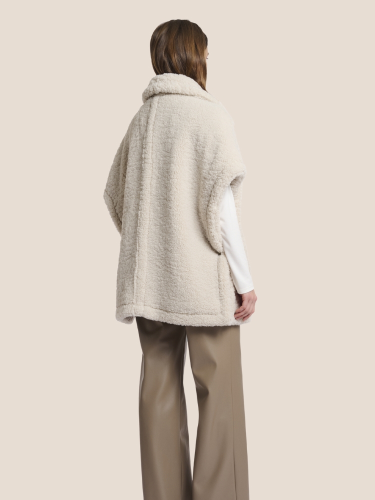 rino & pelle Luca teddy cape off white