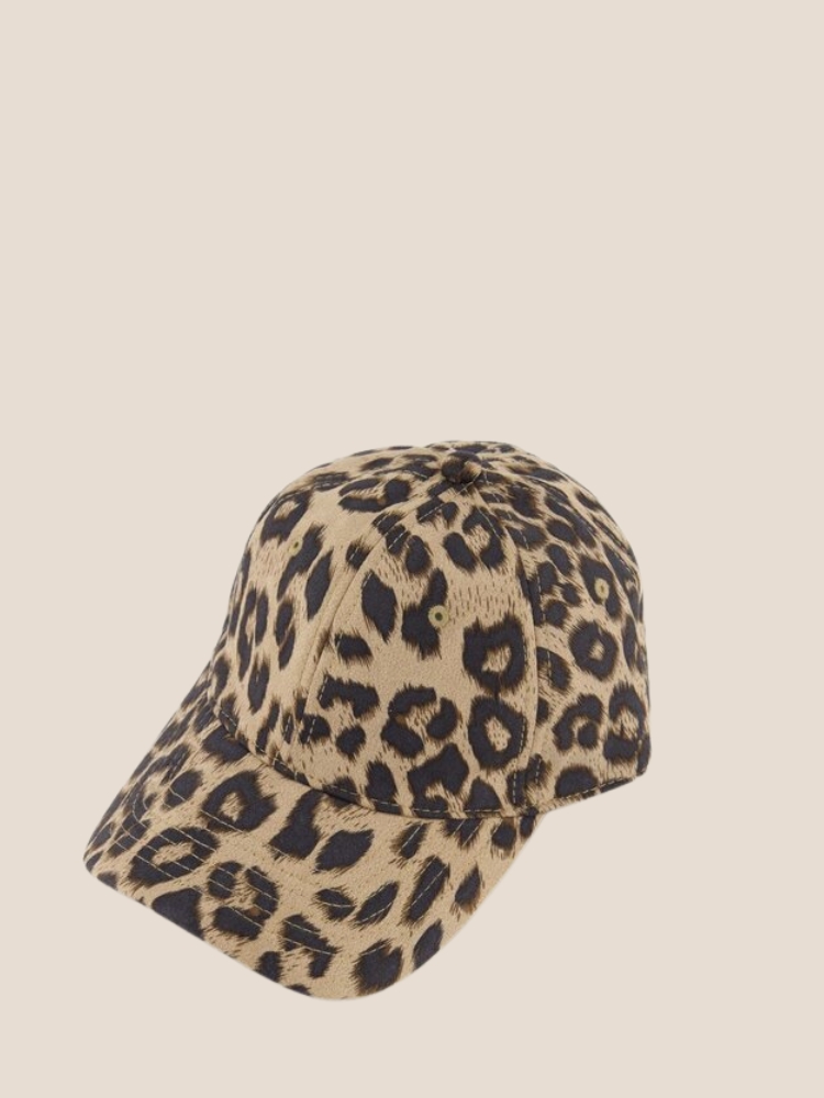 Gwen leopard pet