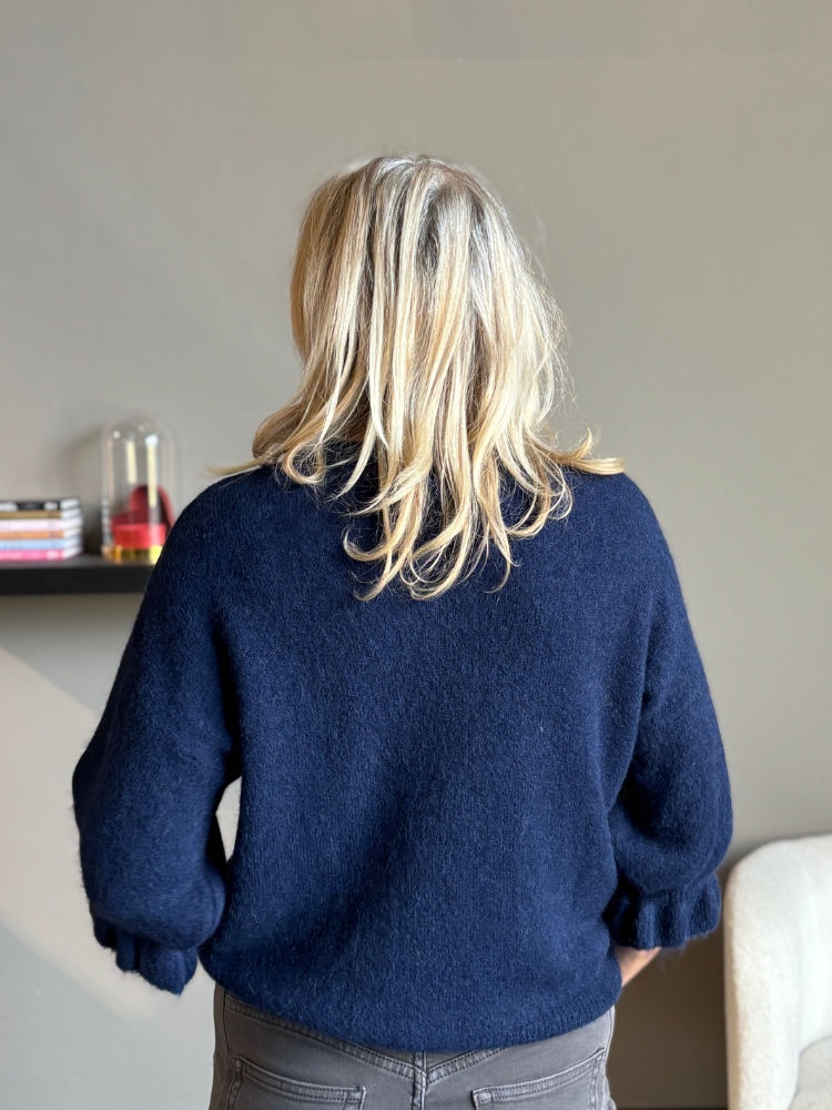 Soft sweater ruffle mouw blauw