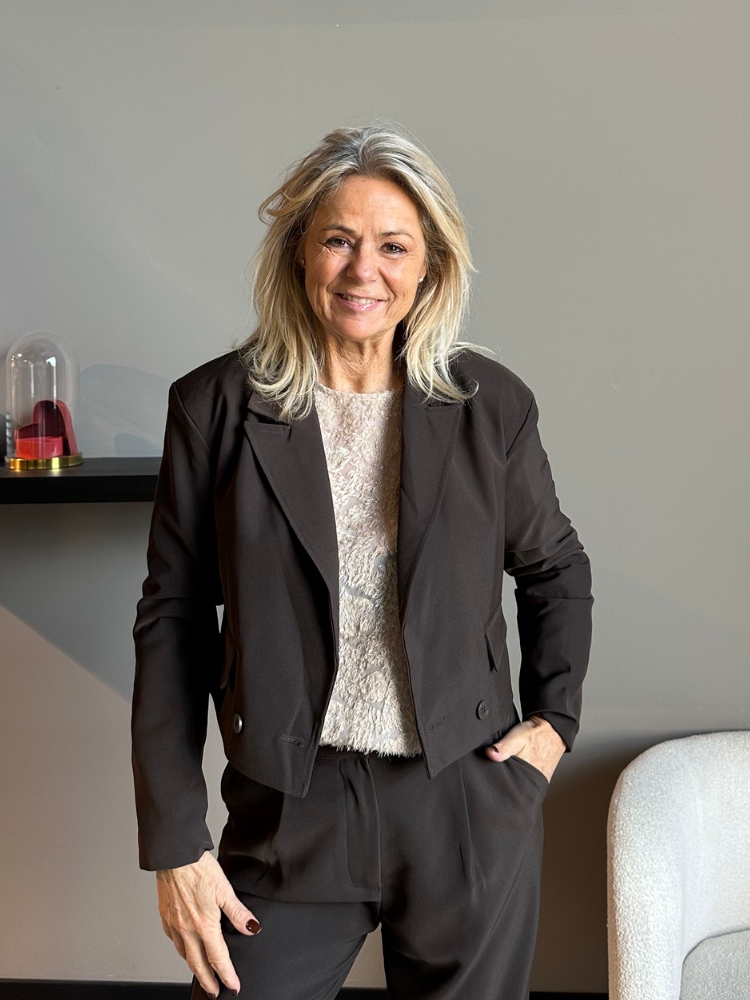 korte blazer livia bruin