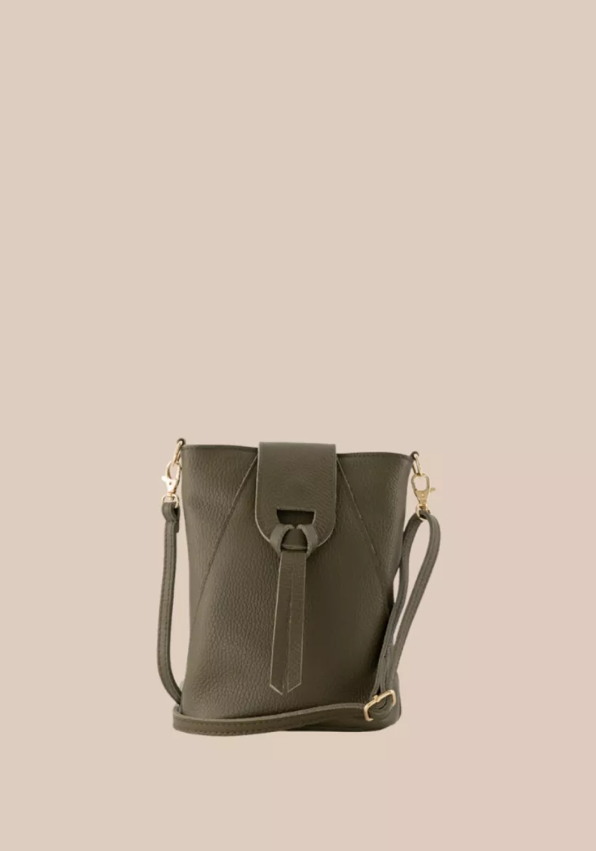 By Jill Kendra bag army