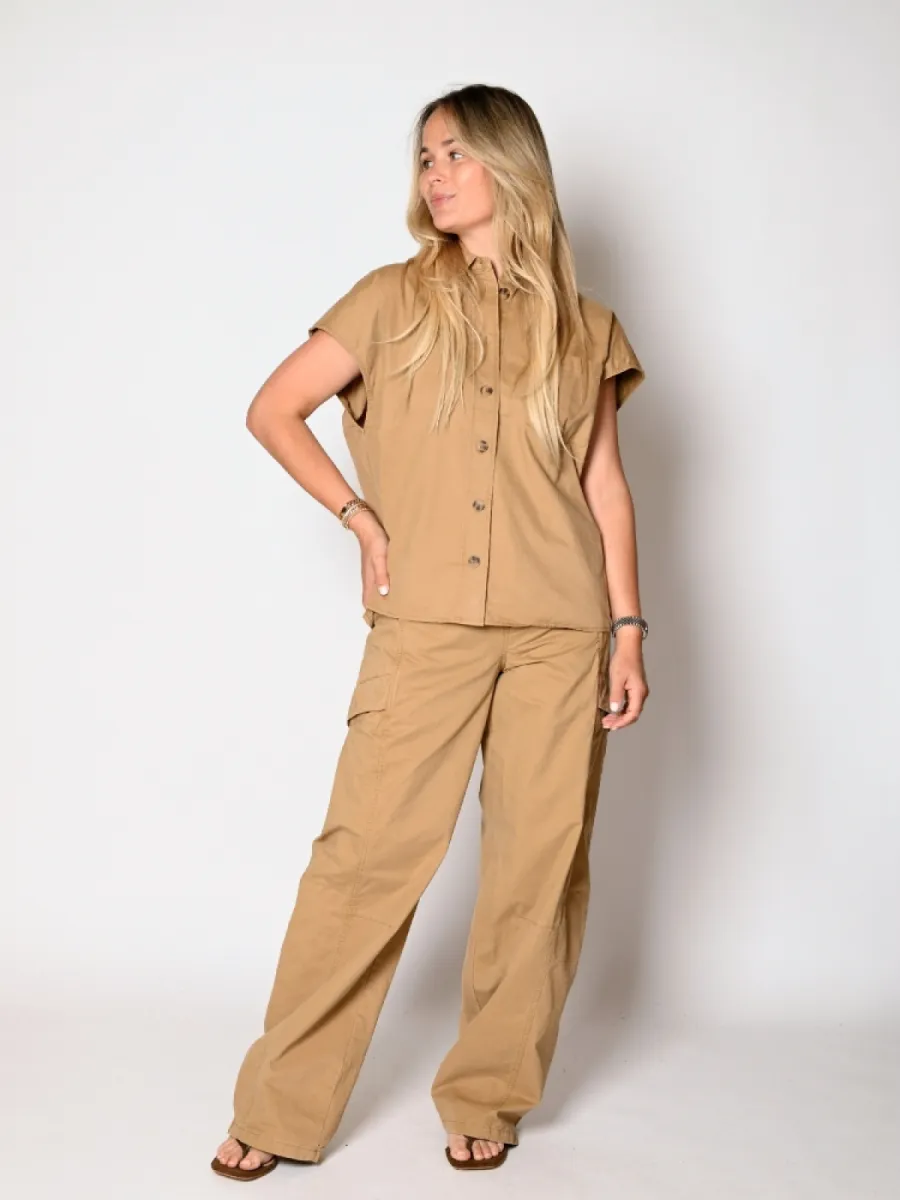 Co Couture Co'Couture Evelyn slit back ss shirt beige