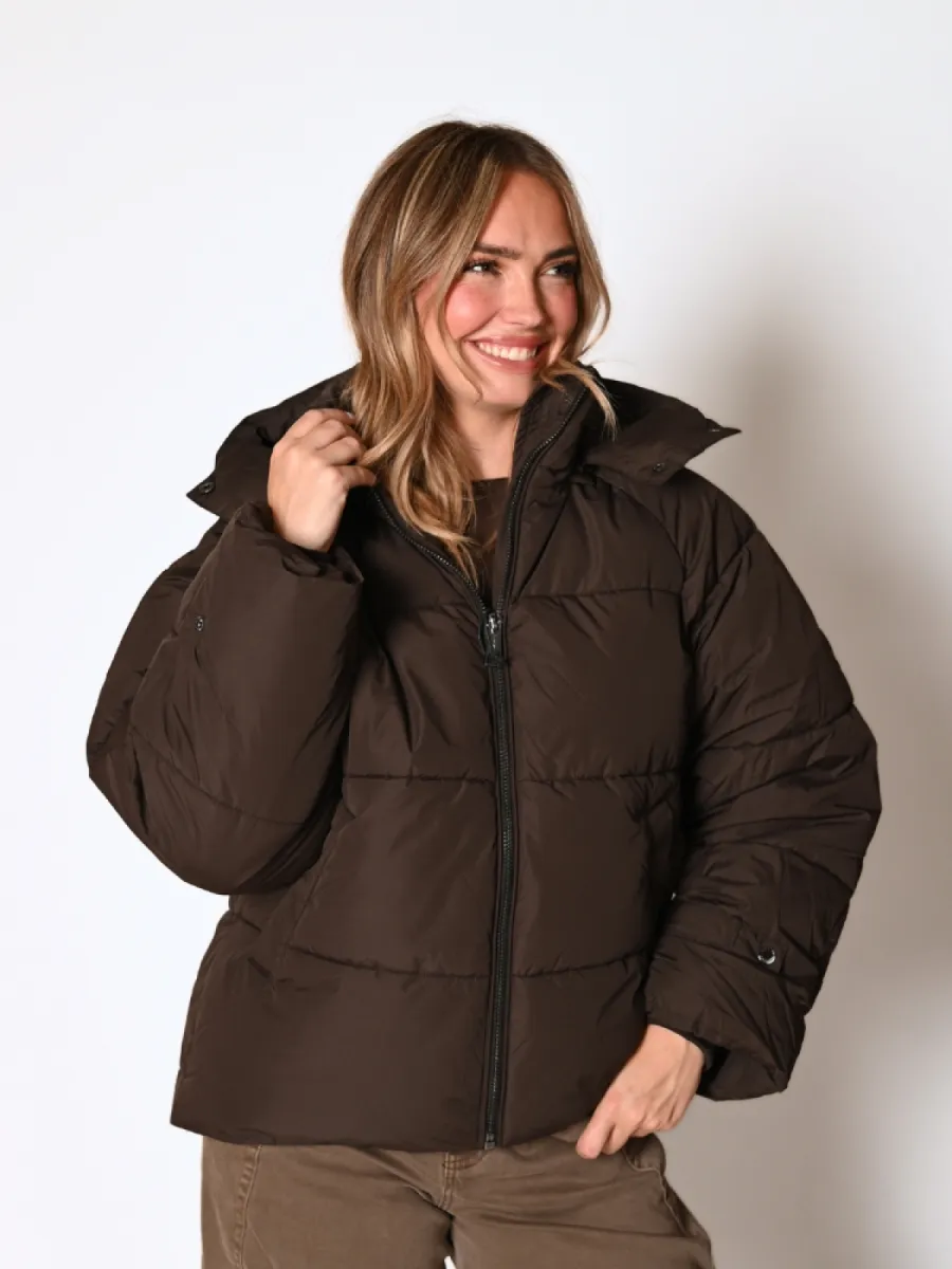 Covered Covered Ann jas bruin
