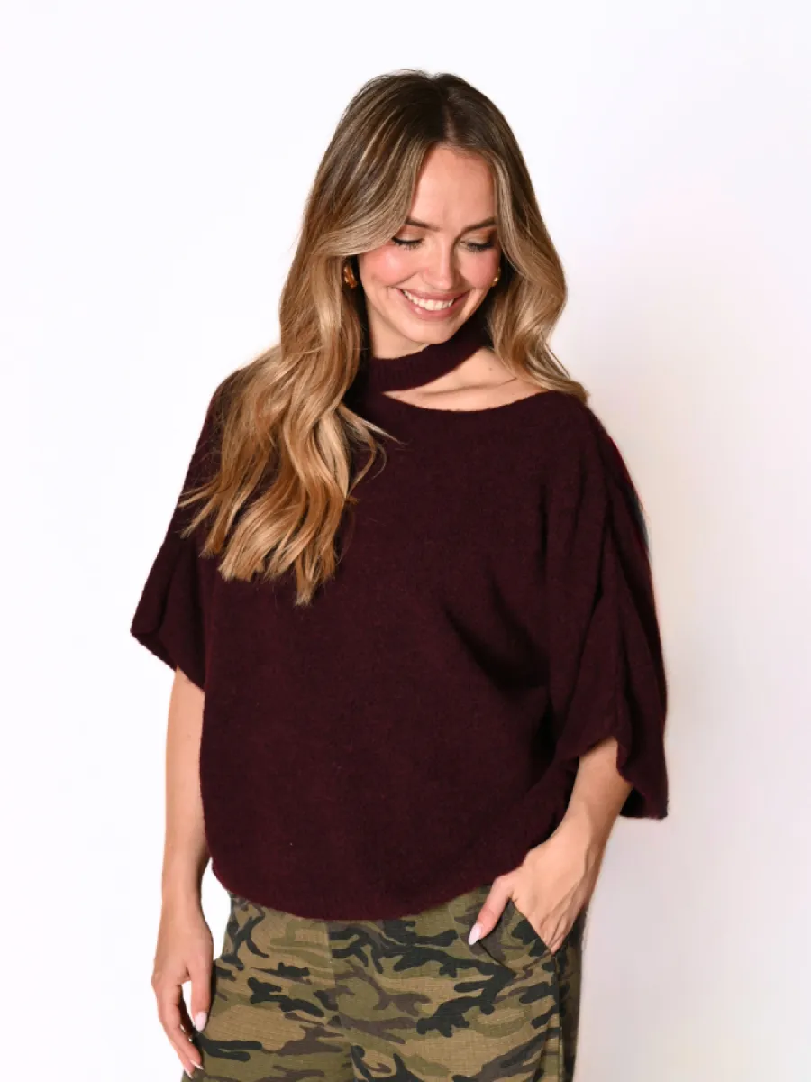 Frenkie open shoulder knit Daphne