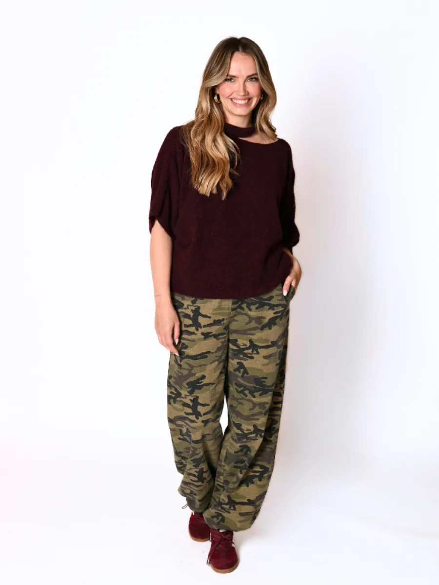 Frenkie open shoulder knit Daphne
